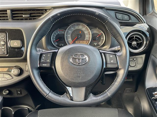 ヴィッツ1.3 U 4WD