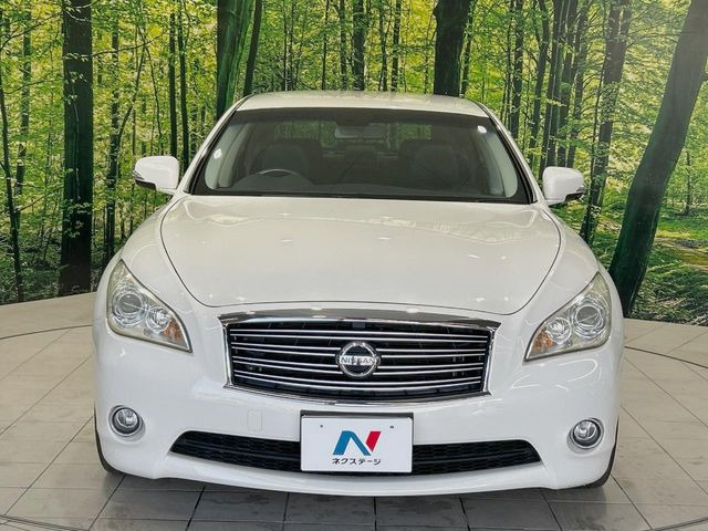 ��D�]�𒸂��Ă���܂��{�f�B�̒e�X�v���b�V���R�[�g���D�]��t���B�ʏ�̃K���X�R�[�g�ƈقȂ�A�ϋv�N��6�N�̖��@���K���X�R�[�e�B���O���A�{�f�B���L���C�ȏ�Ԃɕۂ��Ă���܂��B