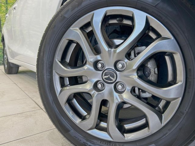 �y����16�C���`�A���~�z�C�[���z�O�ςɃ}�b�`���������A���~�z�C�[���𑕒����Ă���܂��B�e��ЊO�A���~�z�C�[����A�X�^�b�h���X�^�C�����戵�����Ă���܂��B���񂲑��k����������