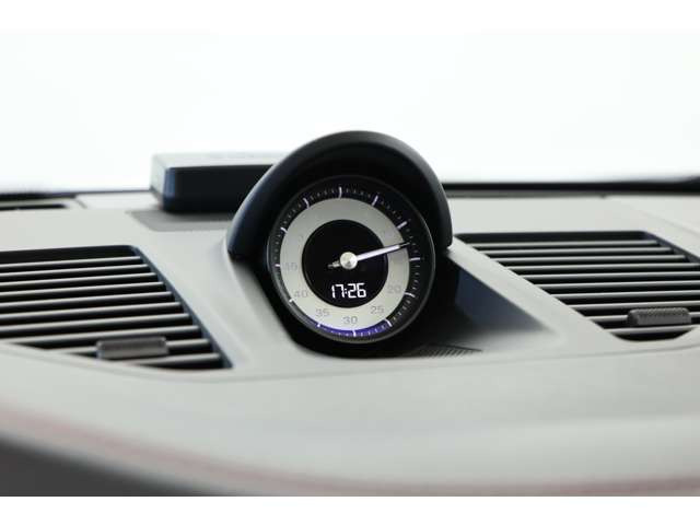 �X�|�[�c�N���mPKG(�z���C�g�_�C����)�t���B���s���[�h�ؑւ�X�g�b�v�E�H�b�`�@�\�ő���̕����L����܂��B