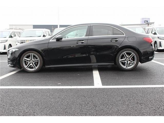 ���Ǝҗl�ւ̔̔��͂��f�肳���Ă��������܂��B �Ԍ������ԗ��̏ꍇ�́A�Ԍ����擾�������x�������z�ŕ\�����Ă���܂��B