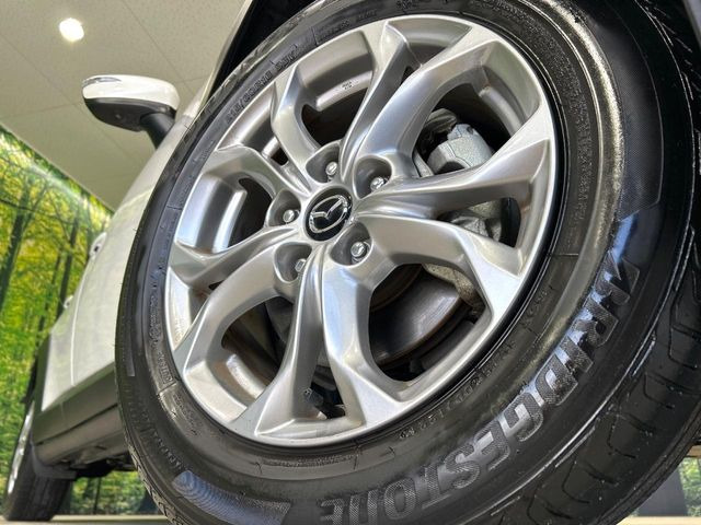 �y����16�C���`�A���~�z�C�[���z�O�ςɃ}�b�`���������A���~�z�C�[���𑕒����Ă���܂��B�e��ЊO�A���~�z�C�[����A�X�^�b�h���X�^�C�����戵�����Ă���܂��B���񂲑��k����������