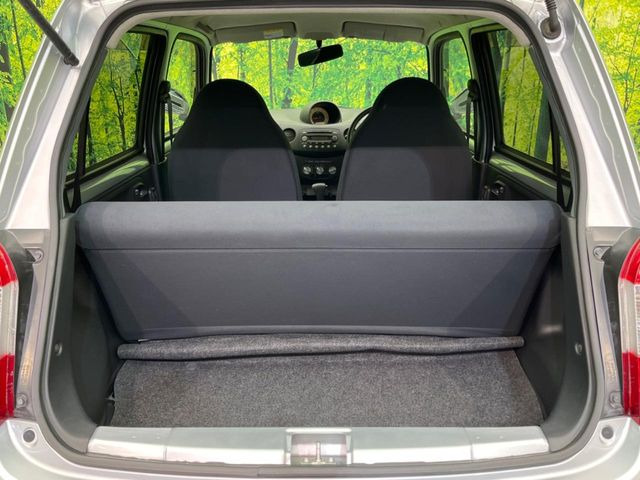 ���i�̂���������ʋ΁A���}���ɏ\���ȉ׎��X�y�[�X���m�ۂ��Ă���܂��B