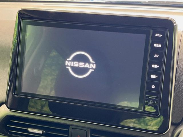 �y�����i�r�z�l�C�̏����i�r�𑕔����Ă���܂��B�i�r�̎g���₷���͂������A�I�[�f�B�I�@�\���[��!�L�����v�◷�s�͂������A�ʋ΂┃�����ȂǕ��i�̃h���C�u���y�����Ȃ�͂���