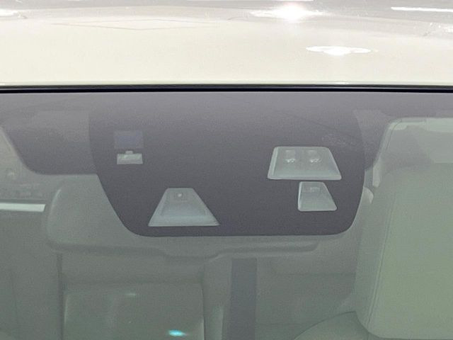 �y�X�}�[�g�u���[�L�T�|�[�g�z���s���ɑO���̎ԗ�����F�����A�Փ˂������Ȏ��͌x��ƃu���[�L�ŏՓˉ���Ɣ�Q�y�����A�V�X�g�B�����S�Ƀh���C�u�����y���݂��������܂��B