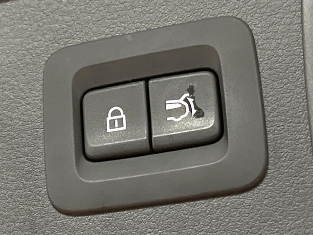 �y�p���[�o�b�N�h�A�z�X�}�[�g�L�[��^�]�Ȃ̃{�^�������������Ń��A�Q�[�g�������ŊJ���܂�!�ו��������Ă��鎞��A�����ʒu�ɂ���o�b�N�h�A��߂�ۂɕ֗��ȋ@�\�ł���