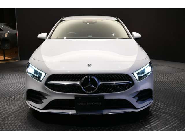 AクラスセダンA180