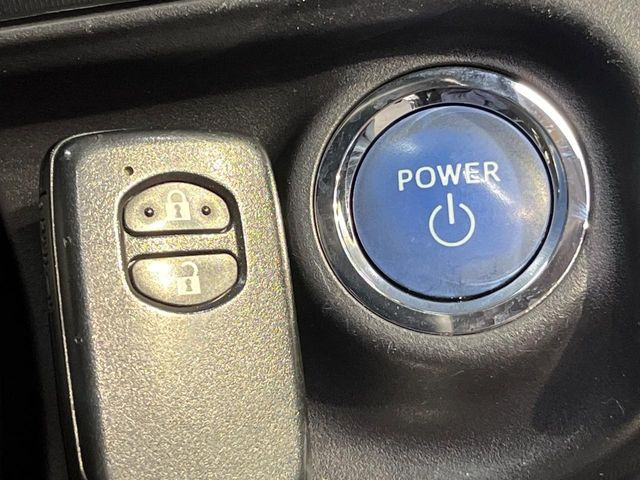 �y�X�}�[�g�L�[�z�J�o����|�P�b�g�ɓ��ꂽ�܂܂ł��h�A�̎{���E�������\�ȃX�}�[�g�L�[�𑕔��B�G���W���̃I���E�I�t�����J�M�����o���K�v����������Ƃ��Ă��֗��ł���