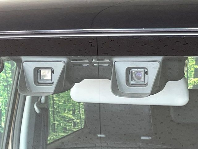 �y�f���A���J�����u���[�L�T�|�[�g�z���s���ɑO���̎ԗ�����F�����A�Փ˂������Ȏ��͌x��ƃu���[�L�ŏՓˉ���Ɣ�Q�y�����A�V�X�g�B�����S�Ƀh���C�u�����y���݂��������܂��B