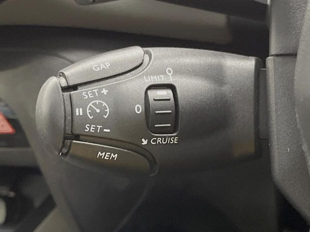 �����[�_�[�N���[�Y�R���g���[��:�O�̎ԂƂ̎Ԋԋ��������ɂƂ�A��葬�x�Ŏ������s���Ă���鎟����̃N���[�Y�R���g���[��!��ɍ������H�⎩���Ԑ�p���H�Ŏg�p����֗��ȋ@�\�ł�!