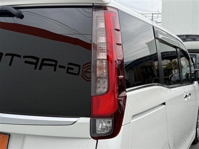 ���Ǝҗl�ւ̔̔��͂��f�肳���Ă��������܂��B �Ԍ������ԗ��̏ꍇ�́A�Ԍ����擾�������x�������z�ŕ\�����Ă���܂��B