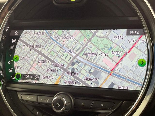 �������i�r:��̊��̂���i�r�́A����������ԓ������o���Ă���܂��B�I�[�f�B�I�@�\���[�����Ă���܂��̂ŁA�^�]�����y���߂܂���