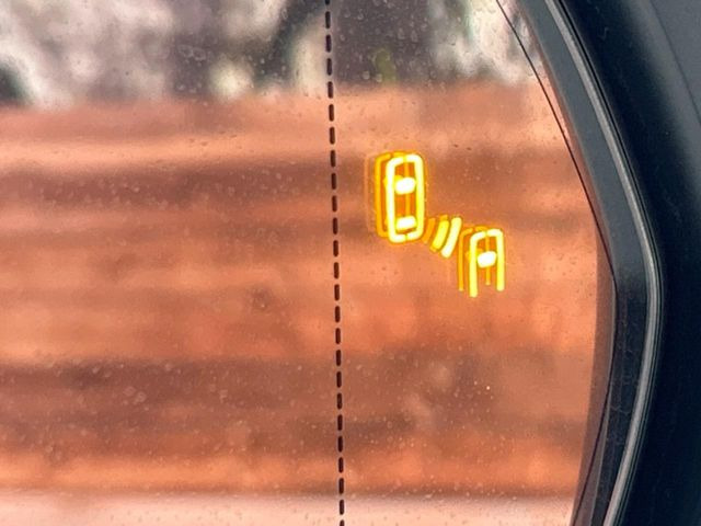 �y�u���C���h�X�|�b�g���j�^�[�z���s���A�h�A�~���[�̎��p�ɂȂ�₷���ӏ��Ɍ㑱�Ԃ��ڋ߂���ƃT�C�h�~���[�̃����Y�Ɍx����\��!�h���C�o�[�ɒ��ӊ��N�����Ă���܂��B