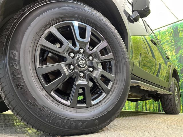 �y����18�C���`�A���~�z�C�[���z�O�ςɃ}�b�`���������A���~�z�C�[���𑕒����Ă���܂��B�e��ЊO�A���~�z�C�[����A�X�^�b�h���X�^�C�����戵�����Ă���܂��B���񂲑��k����������