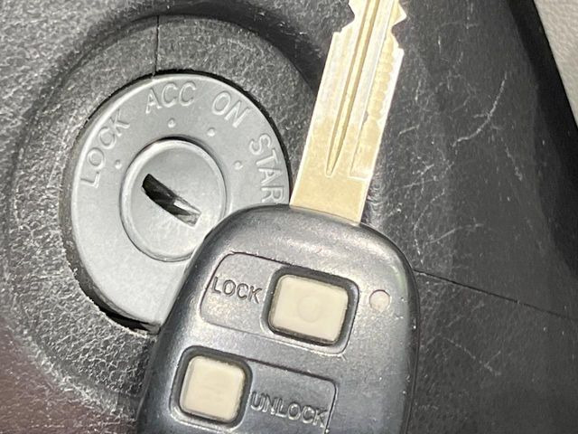 �y�L�[���X�z�������ꂽ�ꏊ����ł��{�^����Ńh�A�̊J���E�{�����ł���̂łƂ��Ă��֗�!�h�A�̌�������ɏ������邱�Ƃ�����܂����