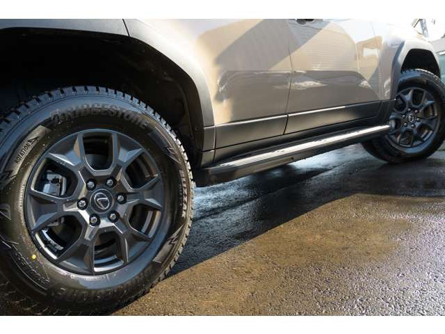 ���N�T�X����GX55�A���~�z�C�[���ƐV�i�u���W�X�g���X�^�b�h���X�̑g�ݍ��킹�ɂȂ�܂��B