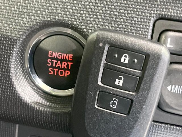 �y�X�}�[�g�L�[�z�J�o����|�P�b�g�ɓ��ꂽ�܂܂ł��h�A�̎{���E�������\�ȃX�}�[�g�L�[�𑕔��B�G���W���̃I���E�I�t�����J�M�����o���K�v����������Ƃ��Ă��֗��ł���