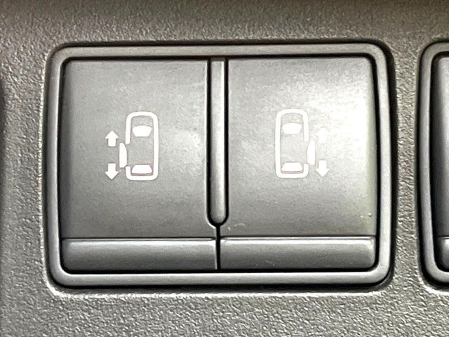 �y�����p���[�X���C�h�h�A�z�X�}�[�g�L�[��^�]�Ȃ̃X�C�b�`�Ō�ȗ����X���C�h�h�A�̊J���\���d��������͂����ăh�A���J����K�v�������A�����Ȃ��q�l�ł��ȒP�ɊJ���߂ł����K�ł���