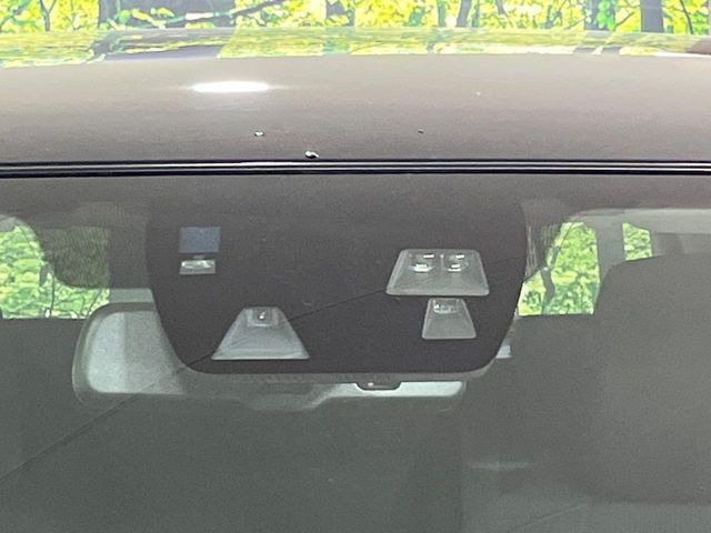 �y�X�}�[�g�V�e�B�u���[�L�T�|�[�g�z�ᑬ���s���ɑO���̎ԗ�����F�����A�Փ˂������Ȏ��͌x��ƃu���[�L�ŏՓˉ���Ɣ�Q�y�����A�V�X�g�B�����S�Ƀh���C�u�����y���݂��������܂��B