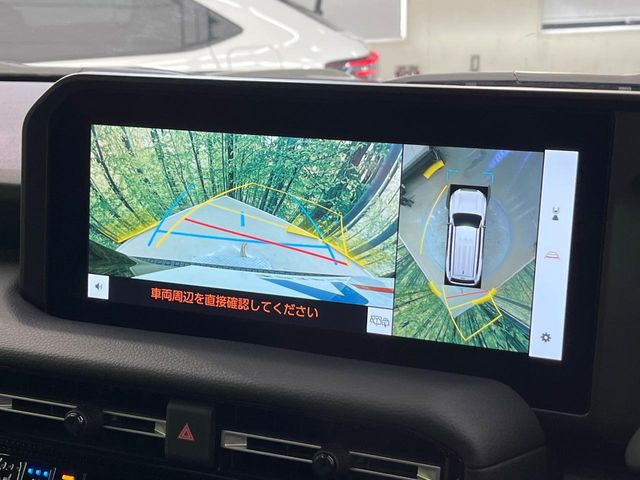 �y�p�m���~�b�N�r���[���j�^�[�z��p�̃J�����ɂ��A�ォ�猩���낵���悤�Ȏ��_��360�x�N���}�̎��͂��m�F���邱�Ƃ��ł��܂������p�������m�F���₷���A�����ꏊ�ł̐؂�Ԃ��⒓�Ԃ��X���[�Y�ɍs���܂��B