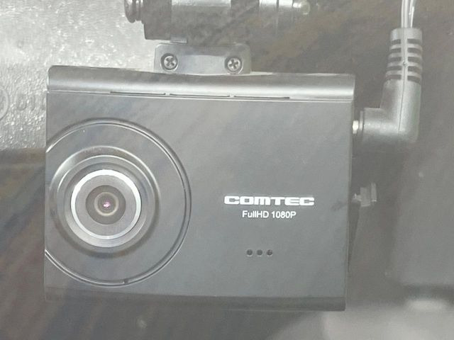 �y�h���C�u���R�[�_�[�z���S�E���S�ȃJ�[���C�t�ɕK�{�̃h���C�u���R�[�_�[�𑕔�!���s���͂������A������^�]�⎖�̂ɑ��������ۂ̏󋵂��f���ŋL�^���A����̃��X�N�ɔ����܂��B