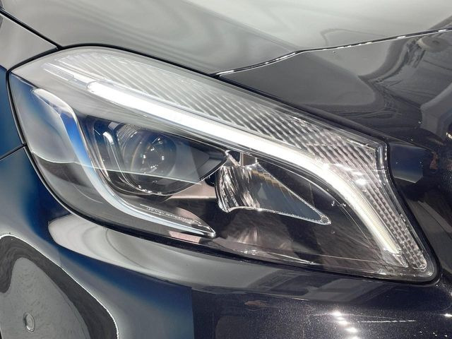 ��LED�w�b�h���C�g:��ԑ��s�����ǍD�Ȏ��E���m�ۂ����S���ĉ^�]�ł��鍂�P�xLED�w�b�h���C�g�𑕔�!�_�����x�������A����d�͂��}�����Ă��܂��B