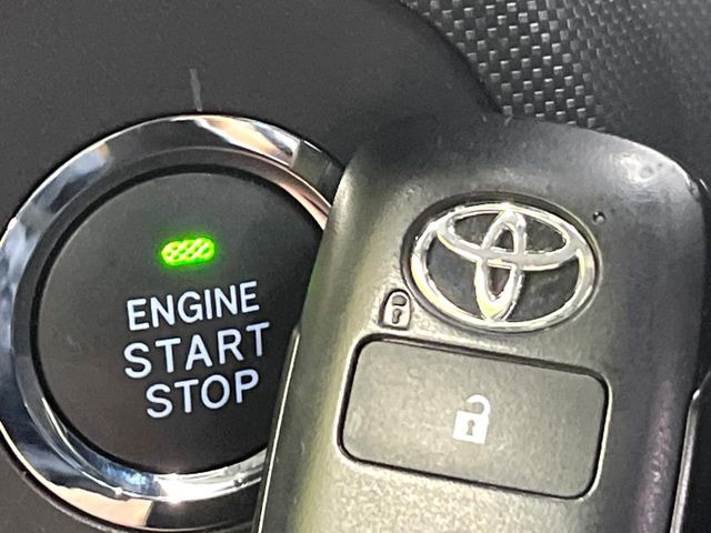 �y�X�}�[�g�L�[�z�J�o����|�P�b�g�ɓ��ꂽ�܂܂ł��h�A�̎{���E�������\�ȃX�}�[�g�L�[�𑕔��B�G���W���̃I���E�I�t�����J�M�����o���K�v����������Ƃ��Ă��֗��ł���