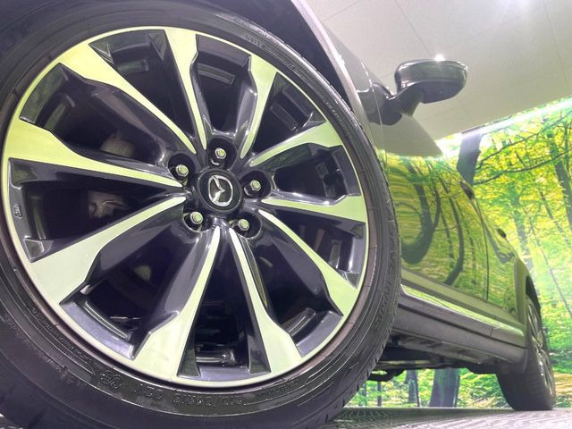 �y����18�C���`�A���~�z�C�[���z�O�ςɃ}�b�`���������A���~�z�C�[���𑕒����Ă���܂��B�e��ЊO�A���~�z�C�[����A�X�^�b�h���X�^�C�����戵�����Ă���܂��B���񂲑��k����������