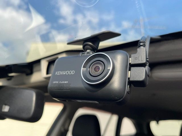 �y�h���C�u���R�[�_�[�z���S�E���S�ȃJ�[���C�t�ɕK�{�̃h���C�u���R�[�_�[�𑕔�!���s���͂������A������^�]�⎖�̂ɑ��������ۂ̏󋵂��f���ŋL�^���A����̃��X�N�ɔ����܂��B