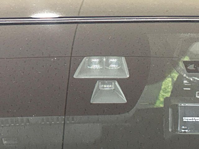 �y�X�}�[�g�V�e�B�u���[�L�T�|�[�g�z�ᑬ���s���ɑO���̎ԗ�����F�����A�Փ˂������Ȏ��͌x��ƃu���[�L�ŏՓˉ���Ɣ�Q�y�����A�V�X�g�B�����S�Ƀh���C�u�����y���݂��������܂��B