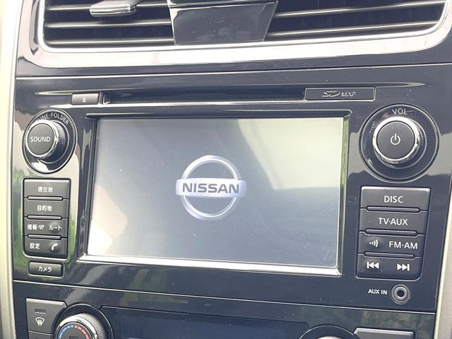 �y���[�J�[�����i�r�z�C���e���A�ɗn�����ރX�^�C���b�V���ȁu��p�݌v�v���[�J�[�i�r�𑕔��􎋔F���⑀�쐫�ȂǊ�{���\�ɂ��D��A���㎿�ȃJ�[���C�t�����y���݂��������܂��B