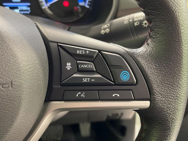 �y�v���p�C���b�g�z�������H�ł̒��������s���y��!!�a�؎��Ə��񑖍s�̃V�[���ŁA�A�N�Z���E�u���[�L�E�X�e�A�����O�������Ő��䂵�A�������^�]�̕��S���y�����Ă���܂���