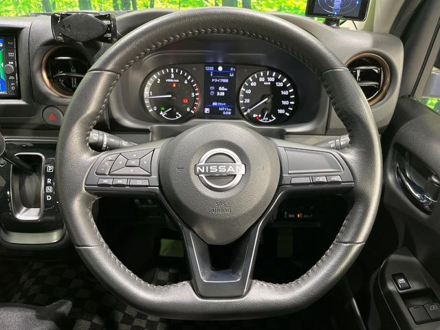 �y�����v�����X�e�A�����O�z�㎿�Ȋv���g�p���邱�ƂŁA��ɂ����������݂ƂĂ��^�]���₷���n���h���ł���