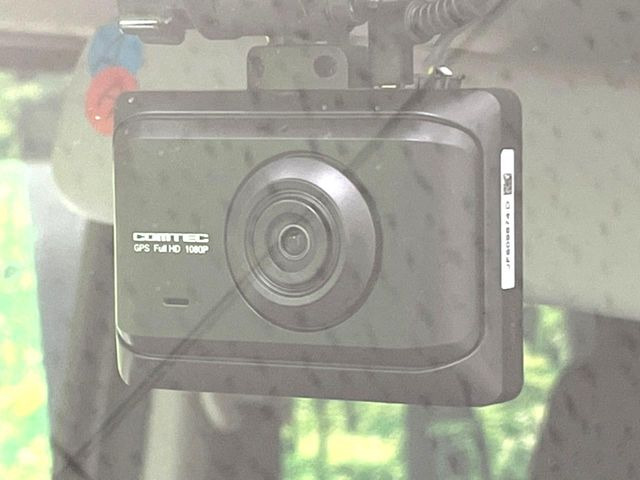 �y�h���C�u���R�[�_�[�z���S�E���S�ȃJ�[���C�t�ɕK�{�̃h���C�u���R�[�_�[�𑕔�!���s���͂������A������^�]�⎖�̂ɑ��������ۂ̏󋵂��f���ŋL�^���A����̃��X�N�ɔ����܂��B