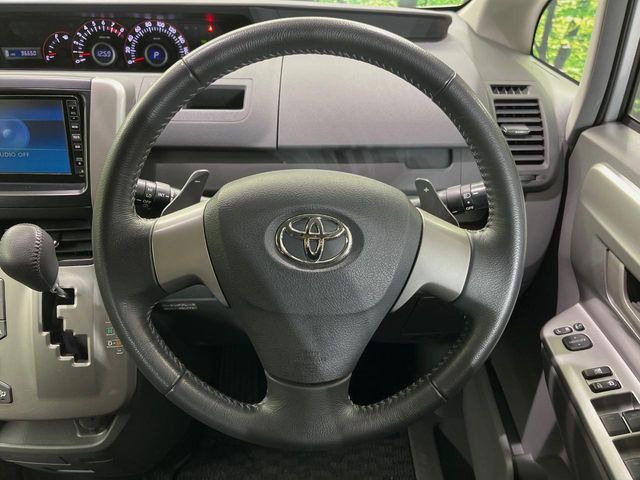 �y�����v�����X�e�A�����O�z�㎿�Ȋv���g�p���邱�ƂŁA��ɂ����������݂ƂĂ��^�]���₷���n���h���ł���