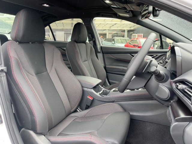 �y�n�[�t���U�[�V�[�g�z�������ƍ���S�n�𗼗������l�C�̃V�[�g���w�ʁE���ʂ̃t�@�u���b�N�f�ނ́A�ʋC���̗ǂ��⊊��ɂ����ɗD��Ă��܂��B�C���╞���ɍ��E���ꂸ���K�ɂ���肢�������܂��B