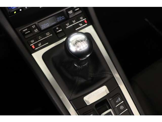 6�C��NA�G���W���̍ŏI���f���ƂȂ�981�^�́A�|���V�F�{���̗D�ꂽ���X�|���X�Ƒ��s���\�A�����オ��̗ǂ��G�L�]�[�X�g�m�[�g���Ɍ��܂ł��y���݂���������1��ł��B