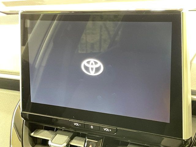 �y10.5�C���` �f�B�X�v���C�I�[�f�B�I�z���ʂ̃f�B�X�v���C��AppleCarPlay��AndroidAuto�����p�\�B�傫�ȉ�ʂŃX�}�z�i�r�A�v���������p���������܂���