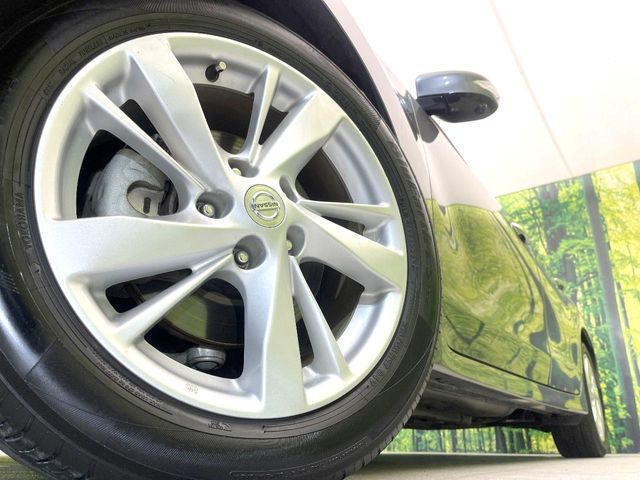 �y����17�C���`�A���~�z�C�[���z�O�ςɃ}�b�`���������A���~�z�C�[���𑕒����Ă���܂��B�e��ЊO�A���~�z�C�[����A�X�^�b�h���X�^�C�����戵�����Ă���܂��B���񂲑��k����������