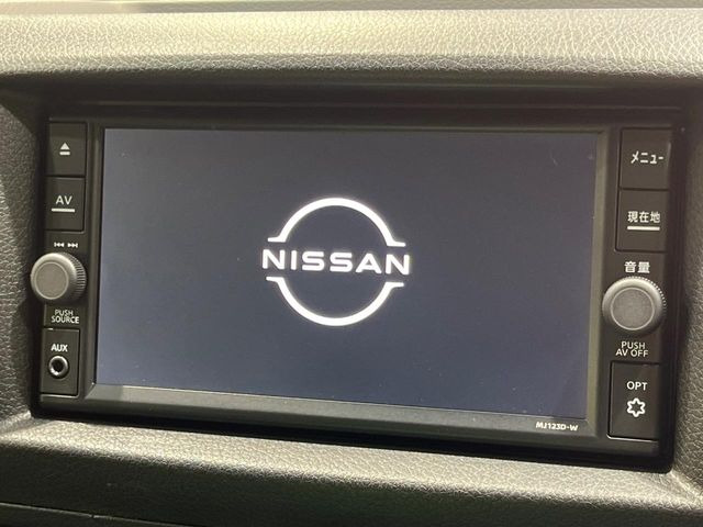 �y�����i�r�z�l�C�̏����i�r�𑕔��B�I�[�f�B�I�@�\���[�����Ă���ABluetooth�ڑ�����΂������̃X�}�z��MP3�v���C���[�̉��y���Đ��\!�����̉^�]������Ɋy�����Ȃ�܂�!!