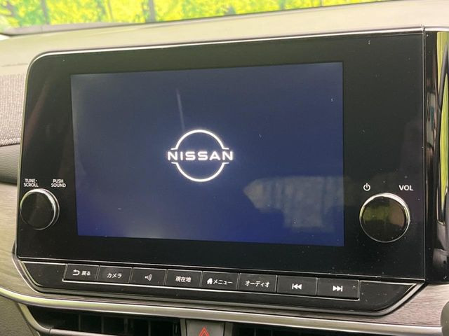 �y�����i�r�z�l�C�̏����i�r�𑕔����Ă���܂��B�i�r�̎g���₷���͂������A�I�[�f�B�I�@�\���[��!�L�����v�◷�s�͂������A�ʋ΂┃�����ȂǕ��i�̃h���C�u���y�����Ȃ�͂���