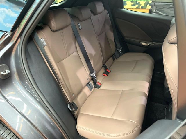 �L�X�Ƃ���2��ڃV�[�g�͋��Z���������A���S�n�����K!�F�B��Ƒ��Ƃ̂��o�����ɂ҂�����ł��B�x�r�[�V�[�g��`���C���h�V�[�g�g�p�������K�ɂ��߂�������������\���ȋ�Ԃ��m�ۂ��Ă��܂��B