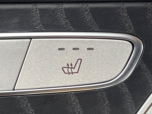 ���t�����g�V�[�g�q�[�e�B���O:�^�]�ȁE����ȋ��ɎO�i�K�Œ��߂��\�ȃV�[�g�q�[�^�[�𑕔����Ă���܂��B�G�߂��킸���K�ɂ��g�p���������܂��B