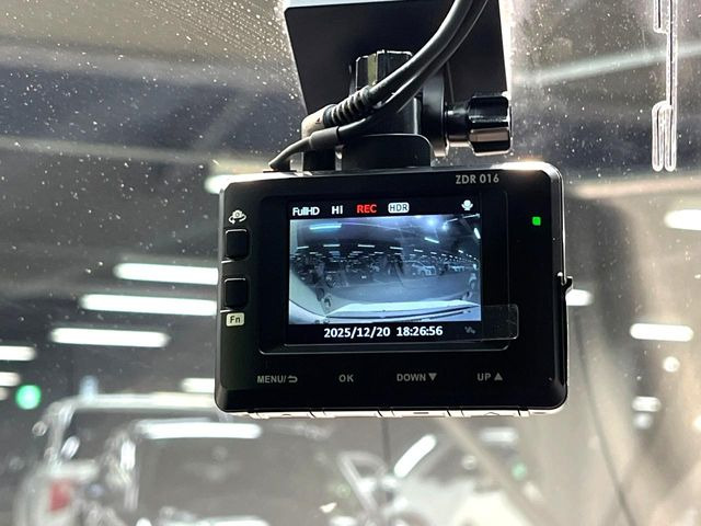 �y�h���C�u���R�[�_�[�z���S�E���S�ȃJ�[���C�t�ɕK�{�̃h���C�u���R�[�_�[�𑕔�!���s���͂������A������^�]�⎖�̂ɑ��������ۂ̏󋵂��f���ŋL�^���A����̃��X�N�ɔ����܂��B