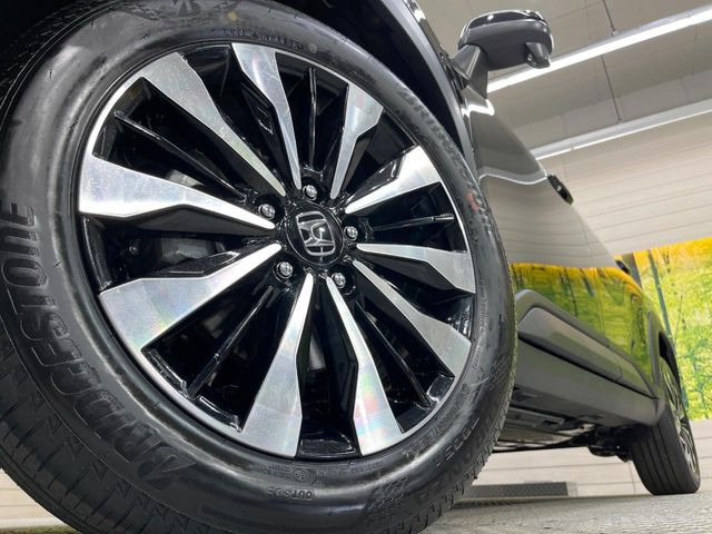 �y�����A���~�z�C�[���z�O�ςɃ}�b�`���������A���~�z�C�[���𑕒����Ă���܂��B�e��ЊO�A���~�z�C�[����A�X�^�b�h���X�^�C�����戵�����Ă���܂��B���񂲑��k����������