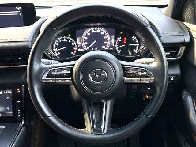 �y�����v�����X�e�A�����O�z�㎿�Ȋv���g�p���邱�ƂŁA��ɂ����������݂ƂĂ��^�]���₷���n���h���ł���