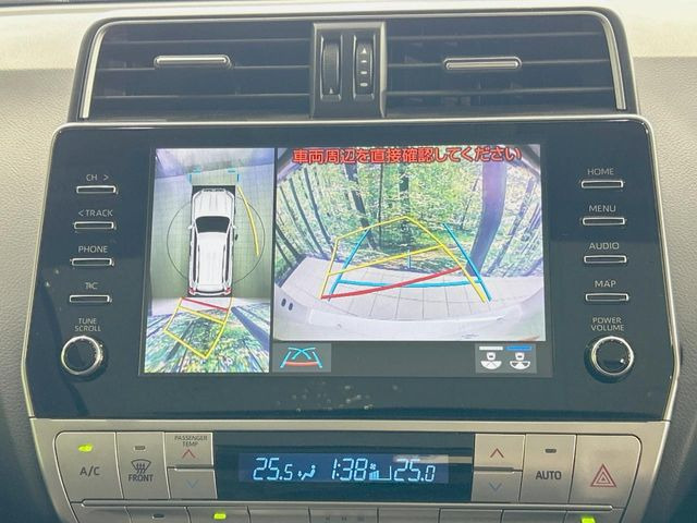 �y�p�m���~�b�N�r���[���j�^�[�z��p�̃J�����ɂ��A�ォ�猩���낵���悤�Ȏ��_��360�x�N���}�̎��͂��m�F���邱�Ƃ��ł��܂������p�������m�F���₷���A�����ꏊ�ł̐؂�Ԃ��⒓�Ԃ��X���[�Y�ɍs���܂��B