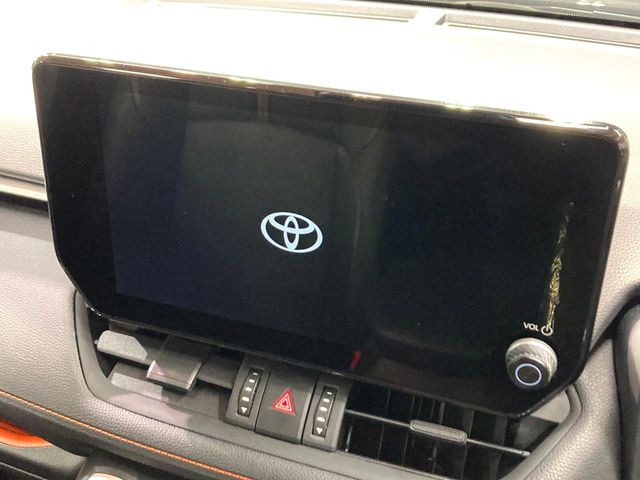 �y10.5�C���` �f�B�X�v���C�I�[�f�B�I�z���ʂ̃f�B�X�v���C��AppleCarPlay��AndroidAuto�����p�\�B�傫�ȉ�ʂŃX�}�z�i�r�A�v���������p���������܂���