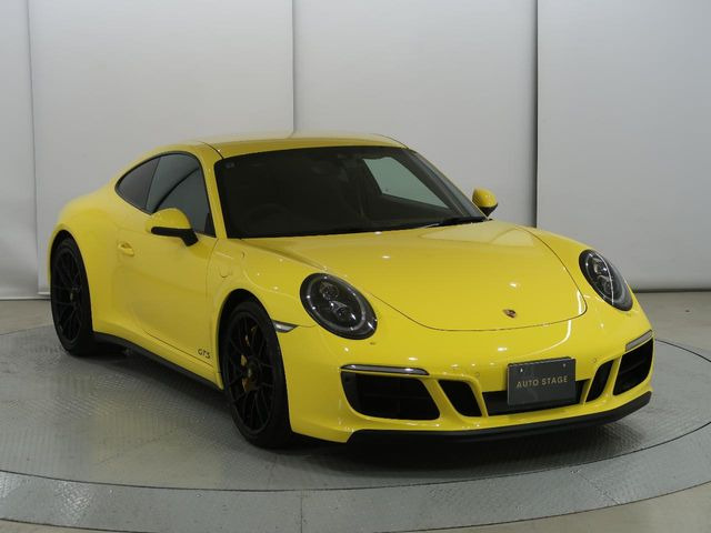 ネクステージでは国産販売店、輸入車販売店、輸入車正規ディーラー、買取店等様々なチャンネルの店舗から皆様のカーライフをご提案、ご提供させていただく事が可能です。