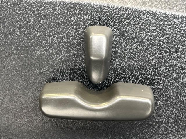 �y�p���[�V�[�g�z�X�C�b�`��ŊȒP�ɃV�[�g�̔��������\!�d��������͂�����܂���!���K�ȃV�[�g�|�W�V�����ɃZ�b�g���āA���K�ȃh���C�u�����y���݂��������B